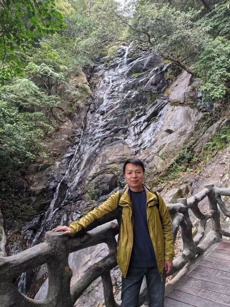 億天凈化丨開工大吉暨梧桐山登頂祈?；顒訄A滿結束