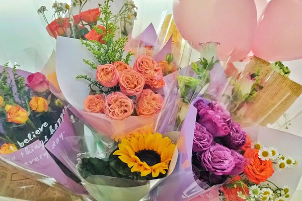 女神節丨祝你向陽而生，光芒萬丈！